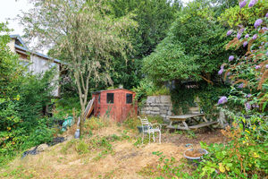 Communal Garden- click for photo gallery